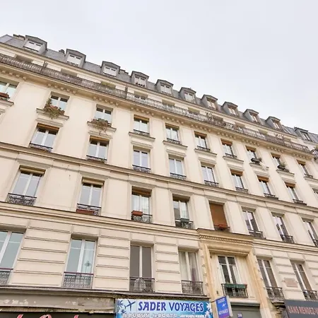 Apartment Charming For 2 People In 10 Paris