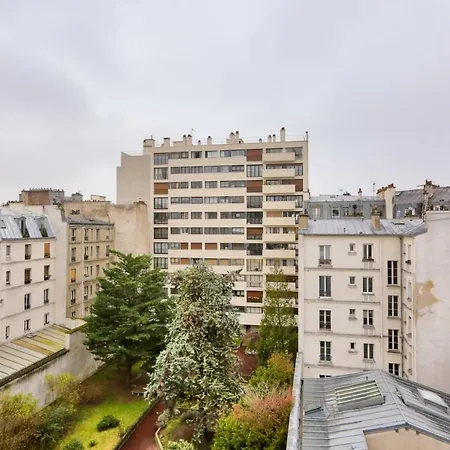 Charming For 2 People In 10 * Paris