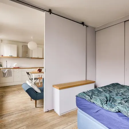 Apartment Charming For 2 People In 10 *