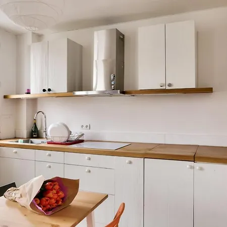 Charming For 2 People In 10 * Paris